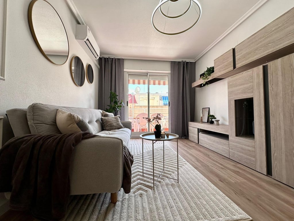 Apartment in Torrevieja - Image 3