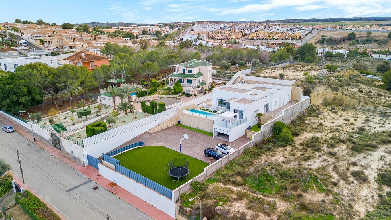 Villa in Algorfa - Image 2