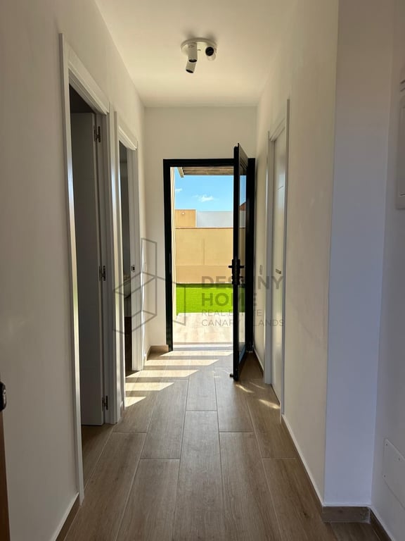House in Corralejo - Image 2