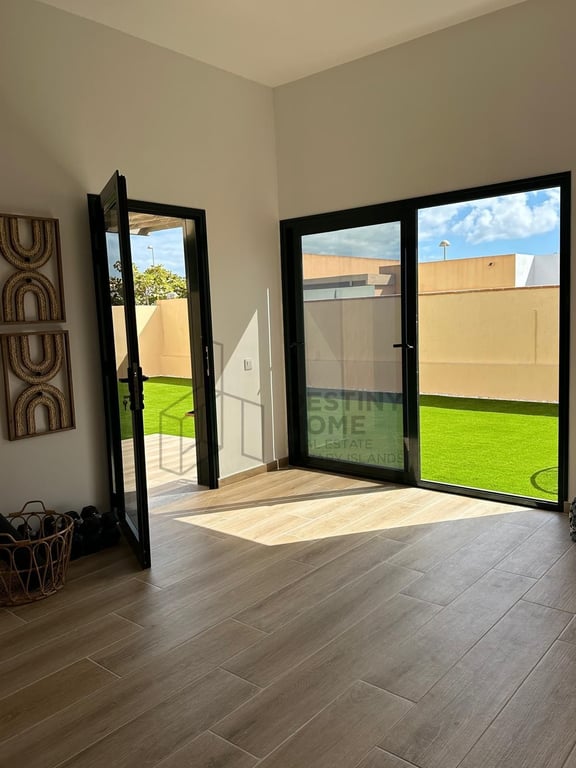 House in Corralejo - Image 3