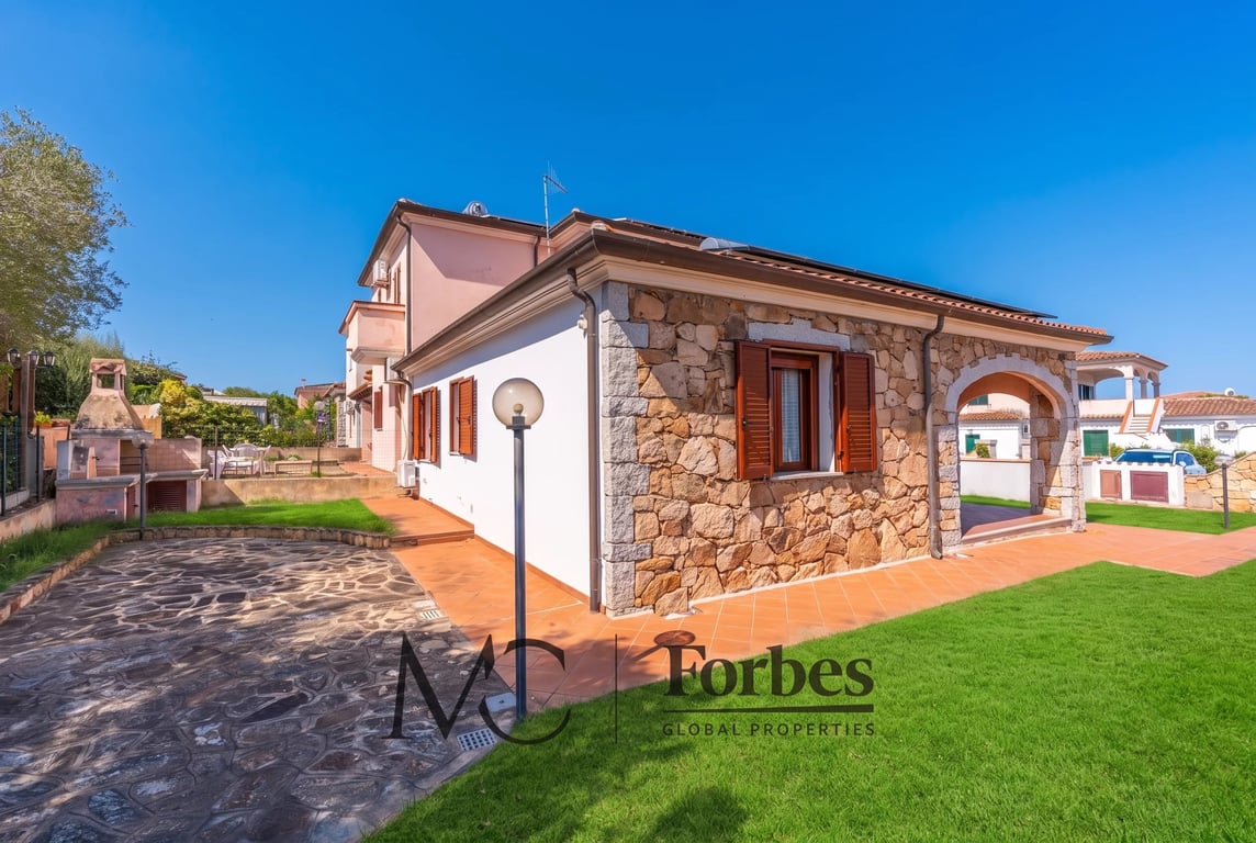 House in Case Peschiera-Lu Fraili - Image 2