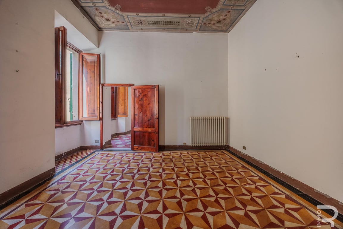 Apartment in Poggibonsi - Image 2