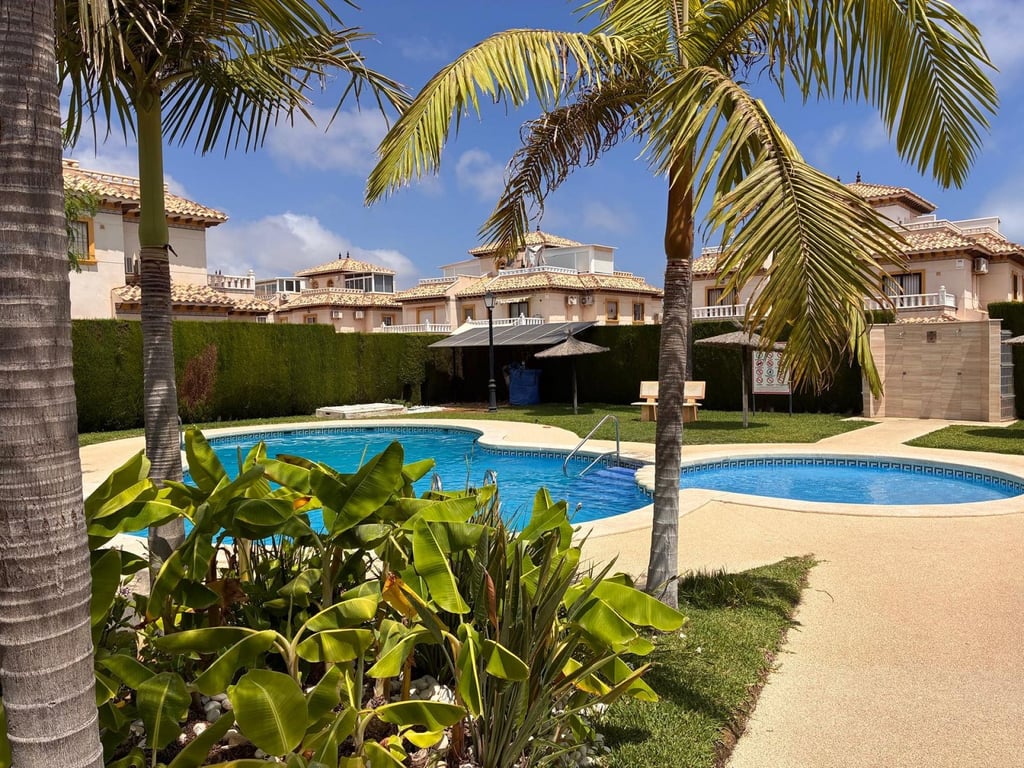 House in Dehesa de Campoamor - Image 2