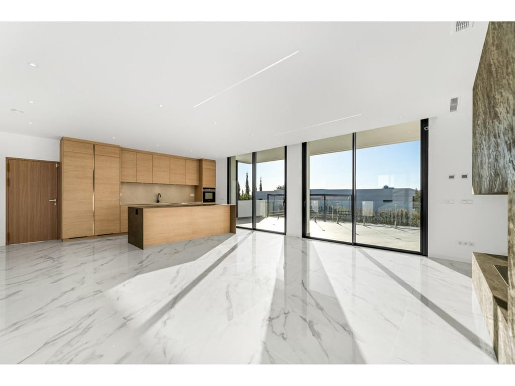 House in Benahavis - Image 3