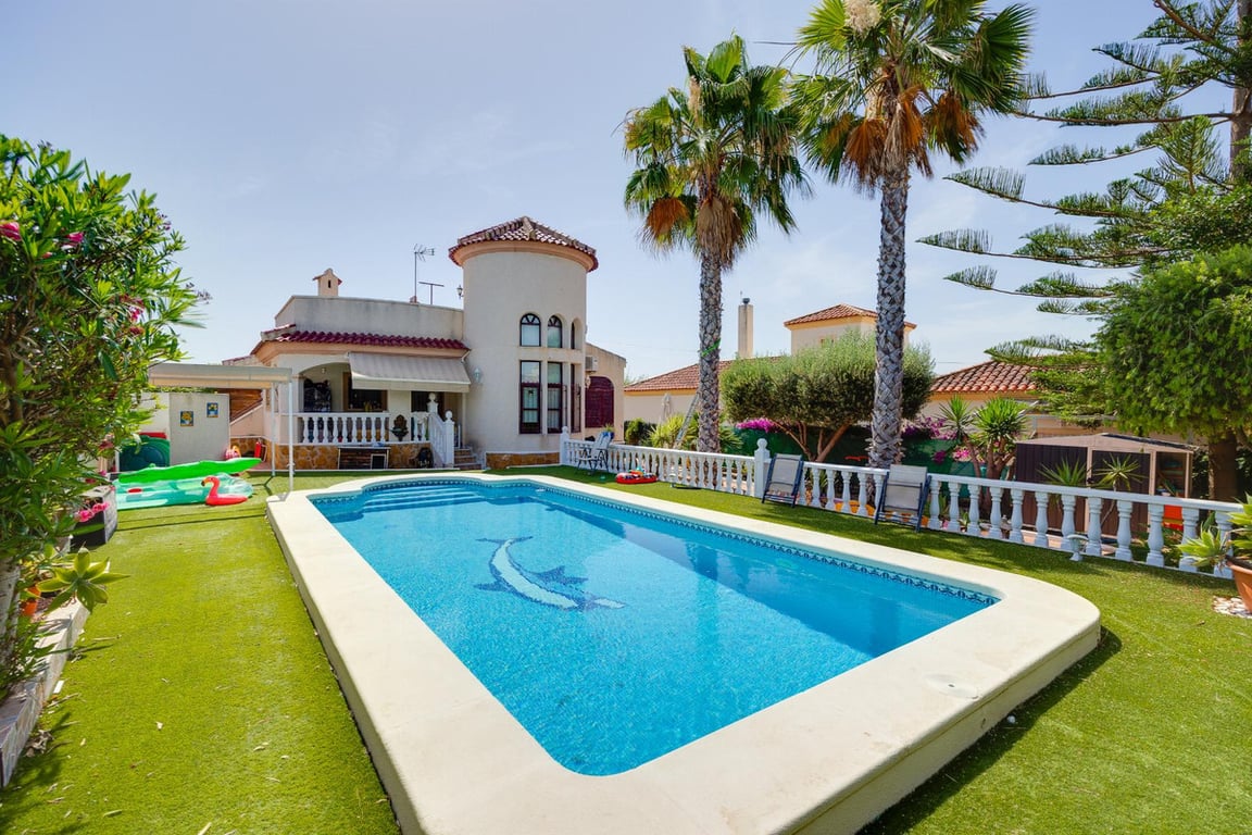 House in La Marina