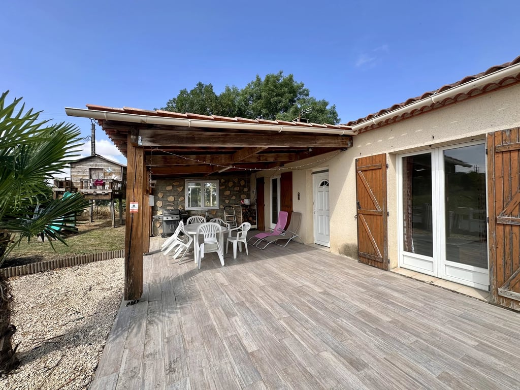 House in Segalas - Image 2