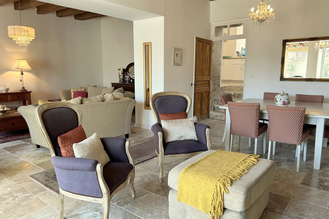 House in Aubeterre-sur-Dronne - Image 3