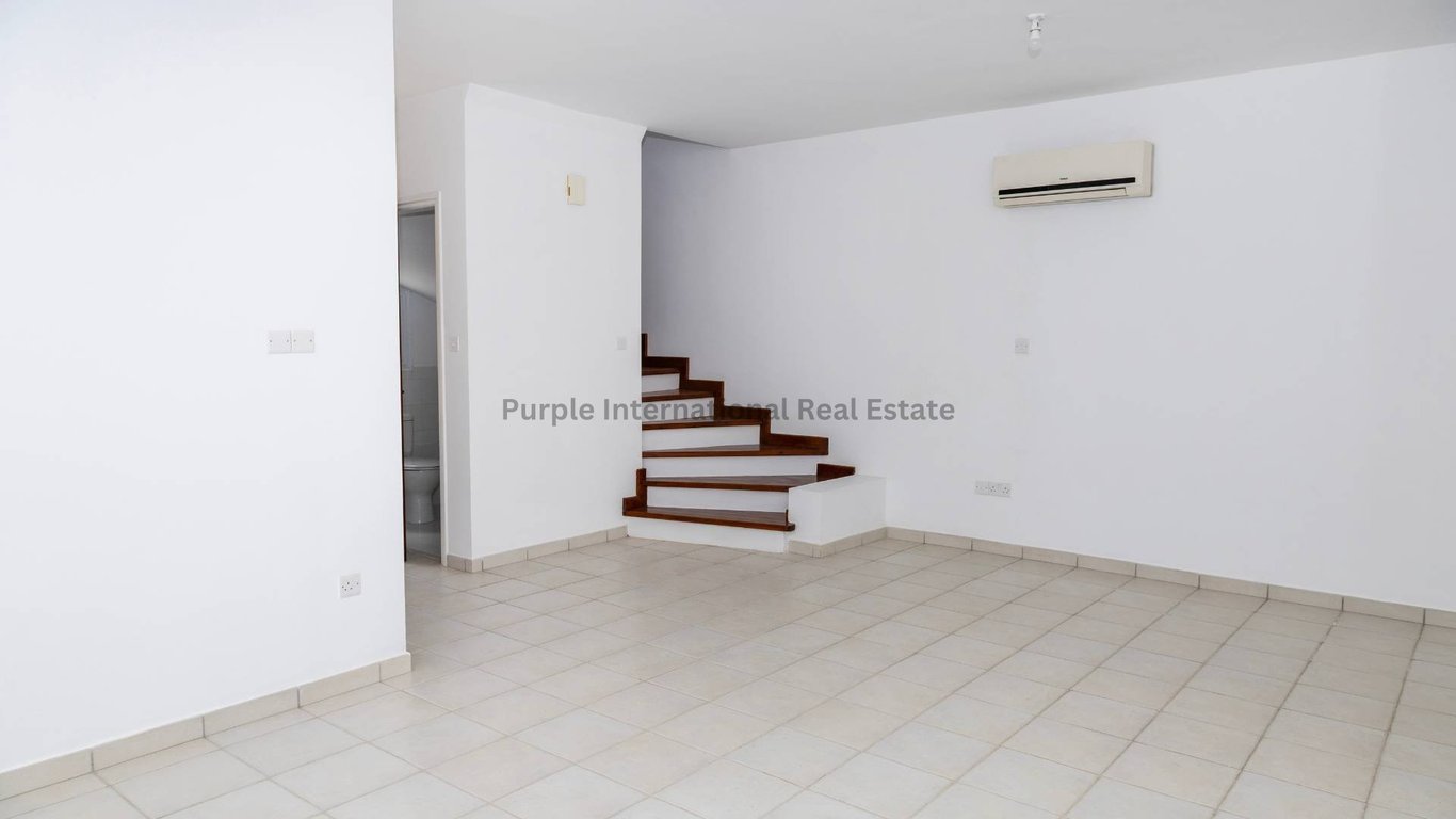 House in Koili - Image 3