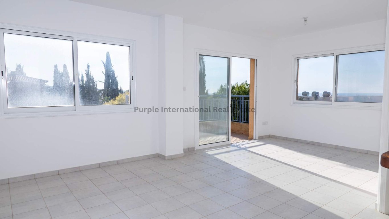 Apartment in Pegeia - Image 2