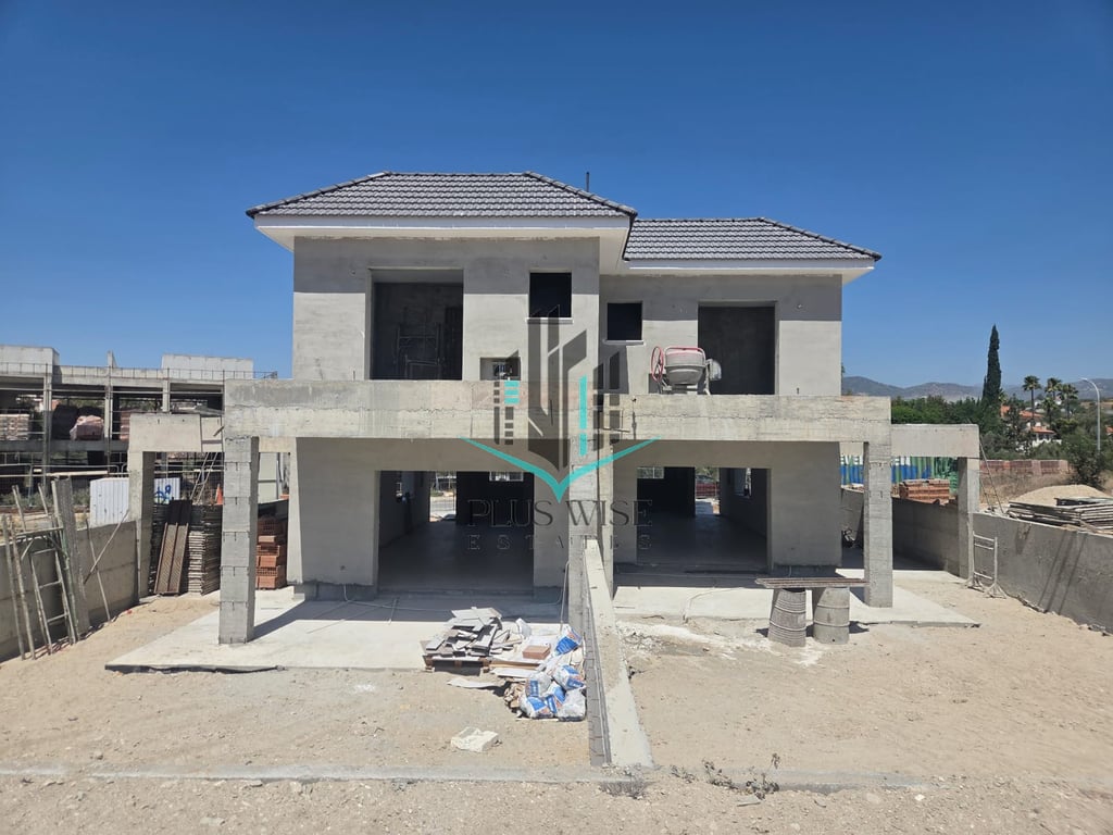 Villa in Pyrgos - Image 2