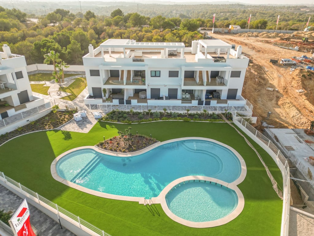 Apartment in Los Balcones - Image 2