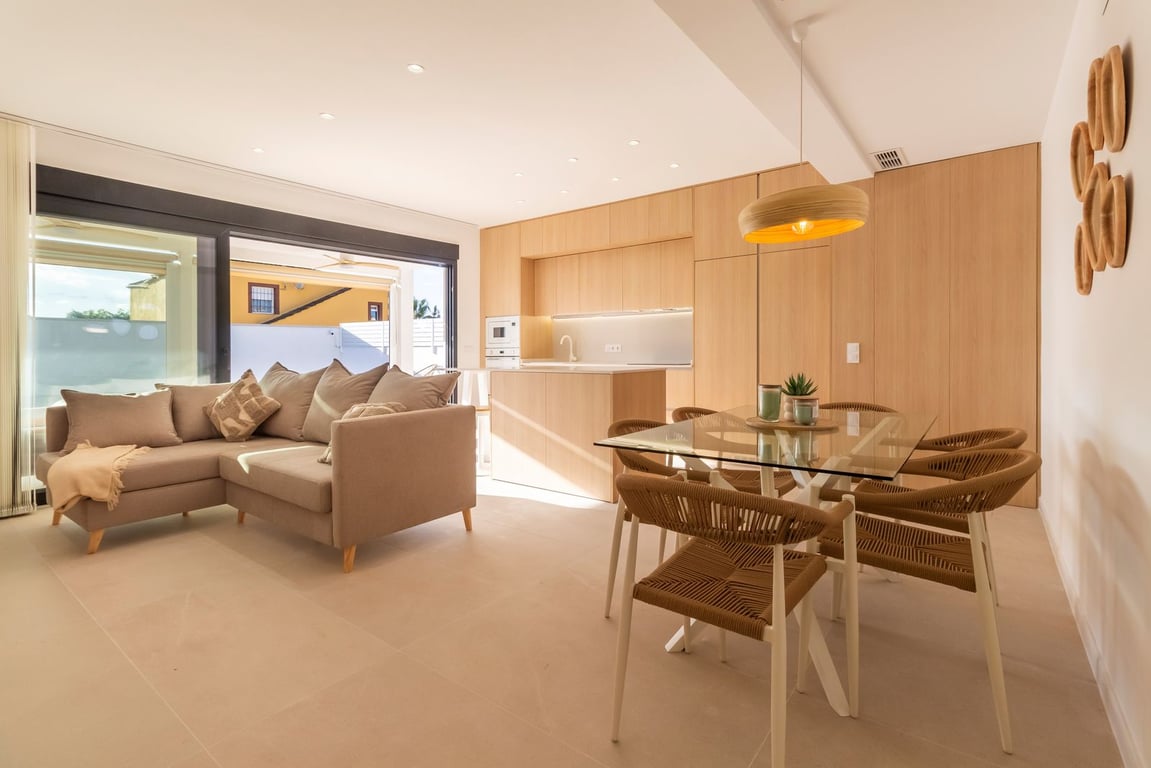 Villa in El Chaparral - Image 3