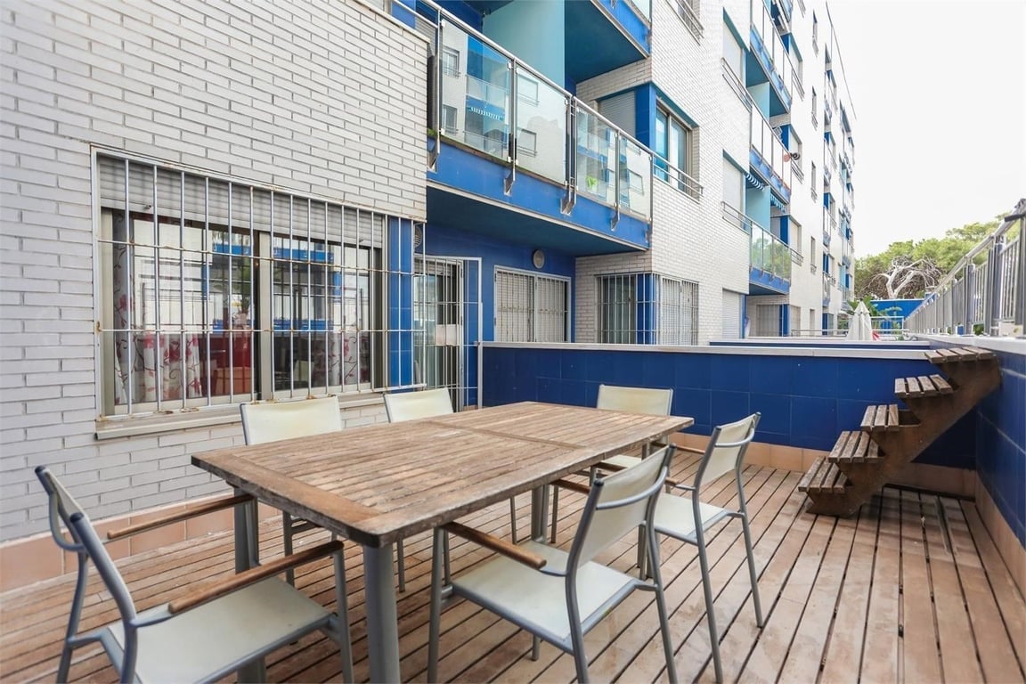 Apartment in Torrevieja - Image 2