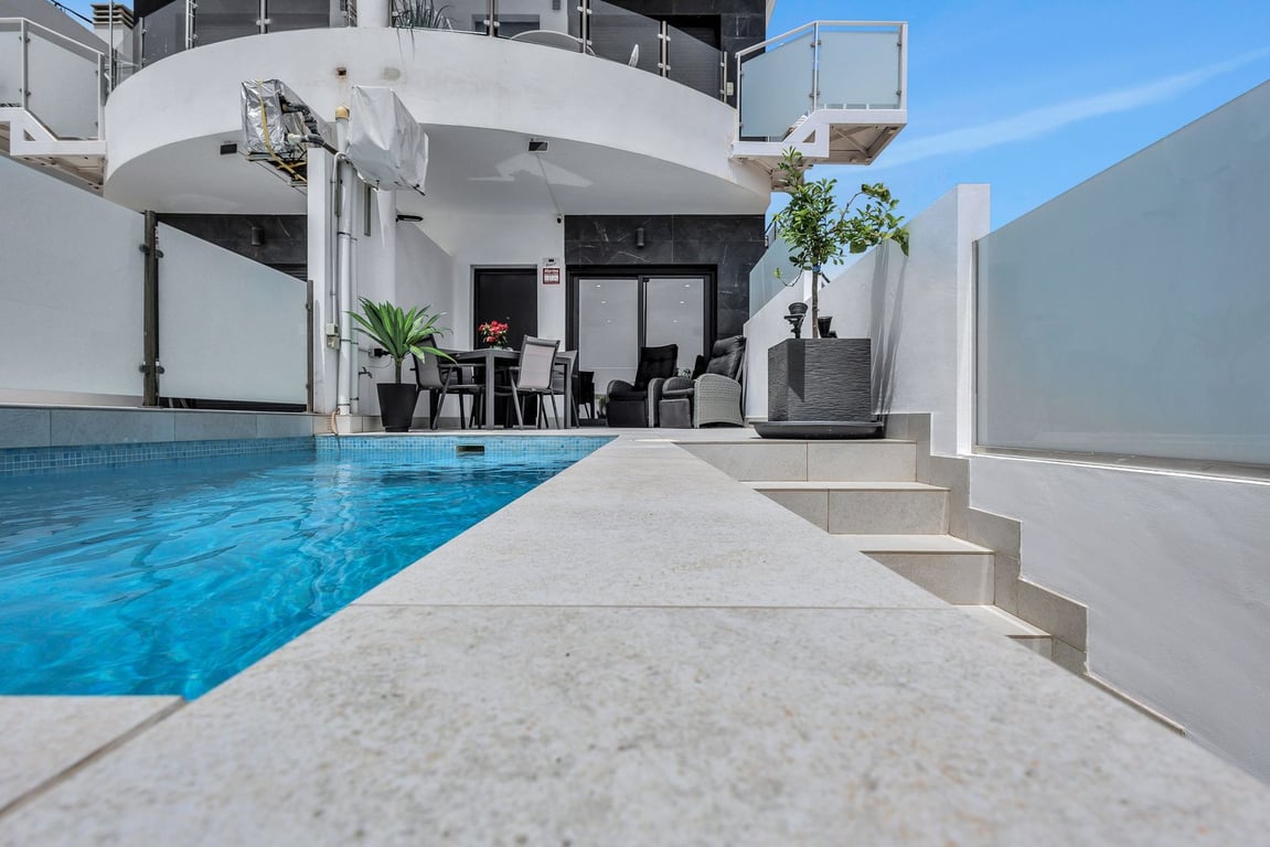Apartment in Los Alcazares - Image 2