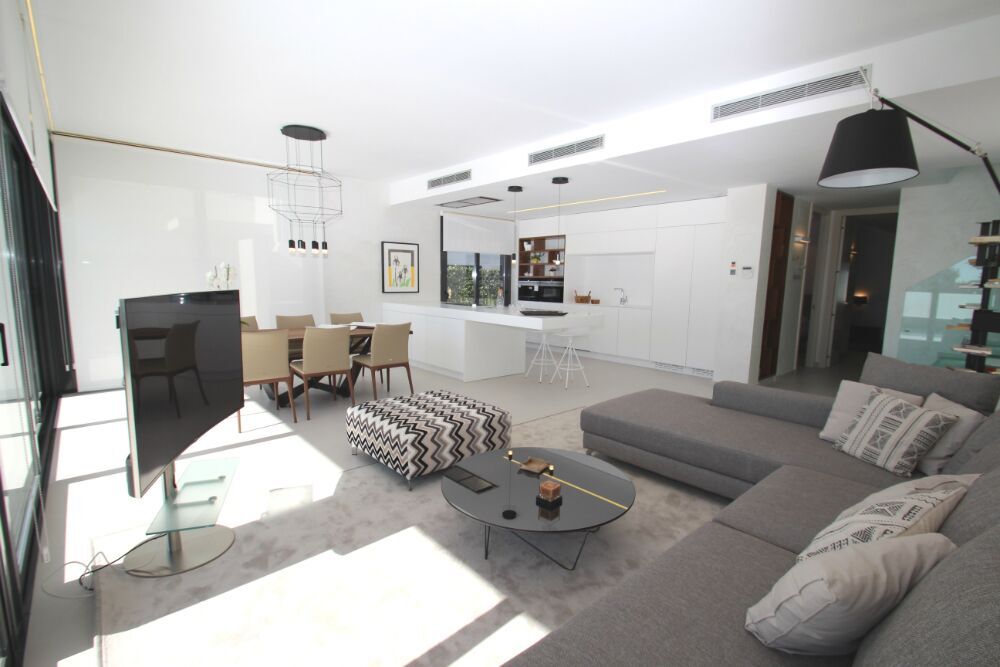 House in San Miguel de Salinas - Image 3