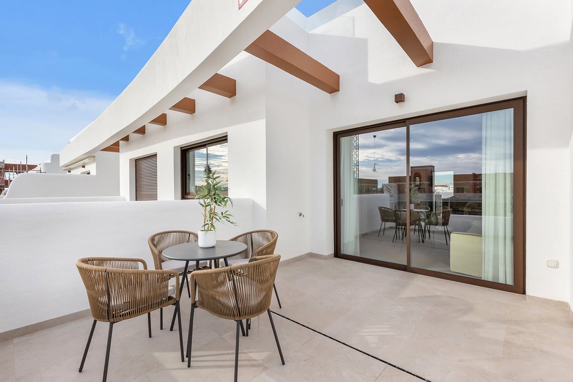 Apartment in Torre del Rame - Image 2