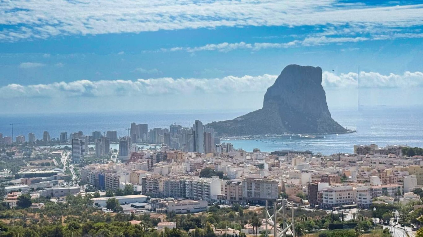 Villa in Calp - Image 2