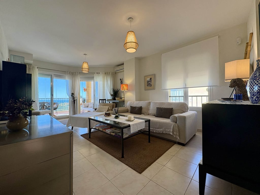 Apartment in Mijas - Image 2
