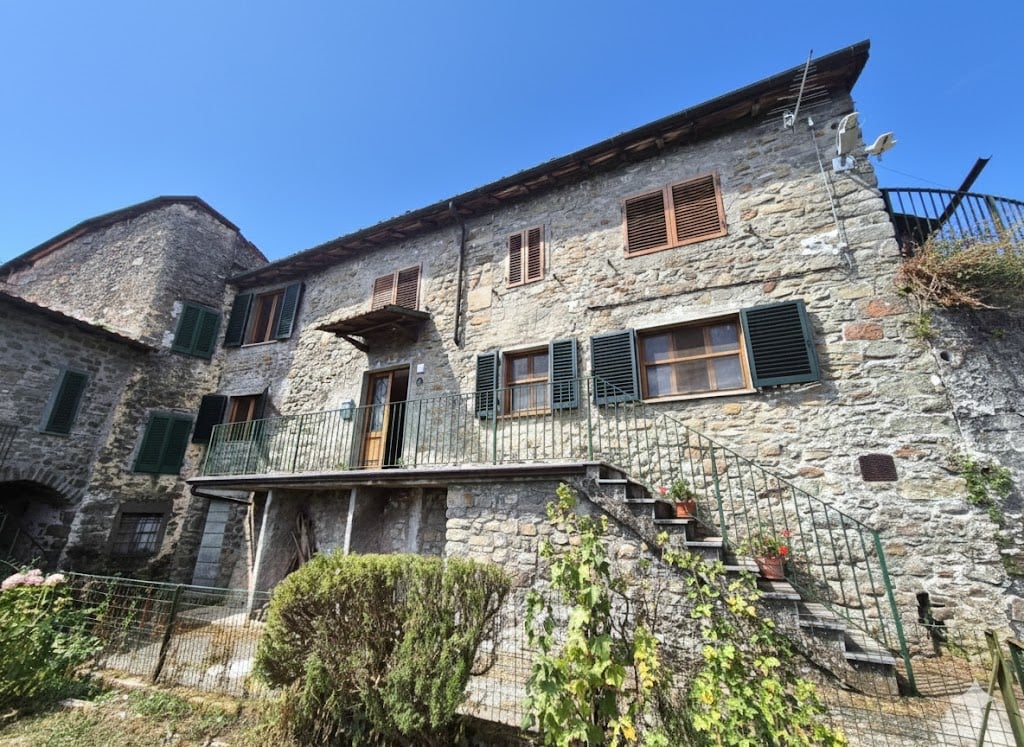 House in Camporgiano