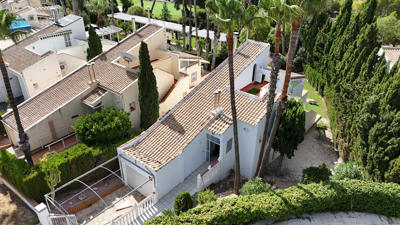 Villa in Villamartin - Image 2