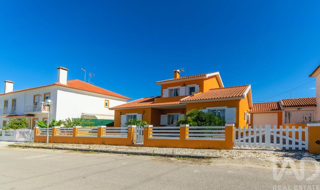 House in Alcobaca - Image 2