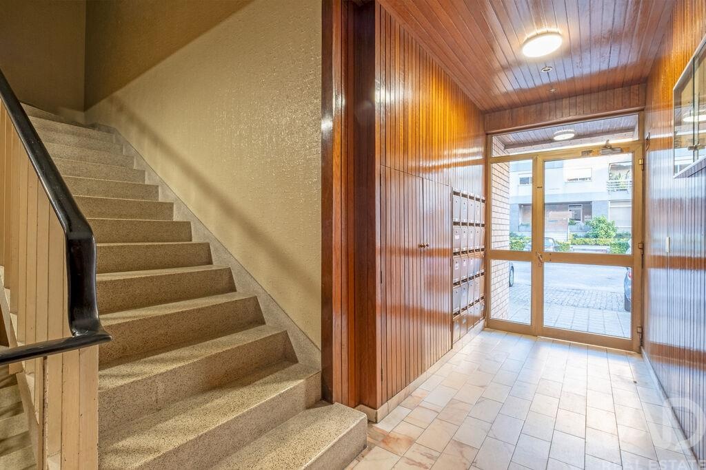 Apartment in Sao Mamede de Infesta - Image 3