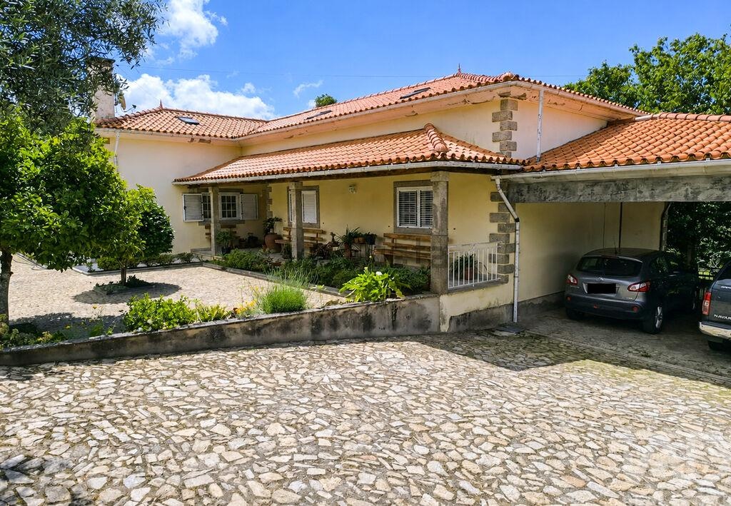 House in Anais - Image 2