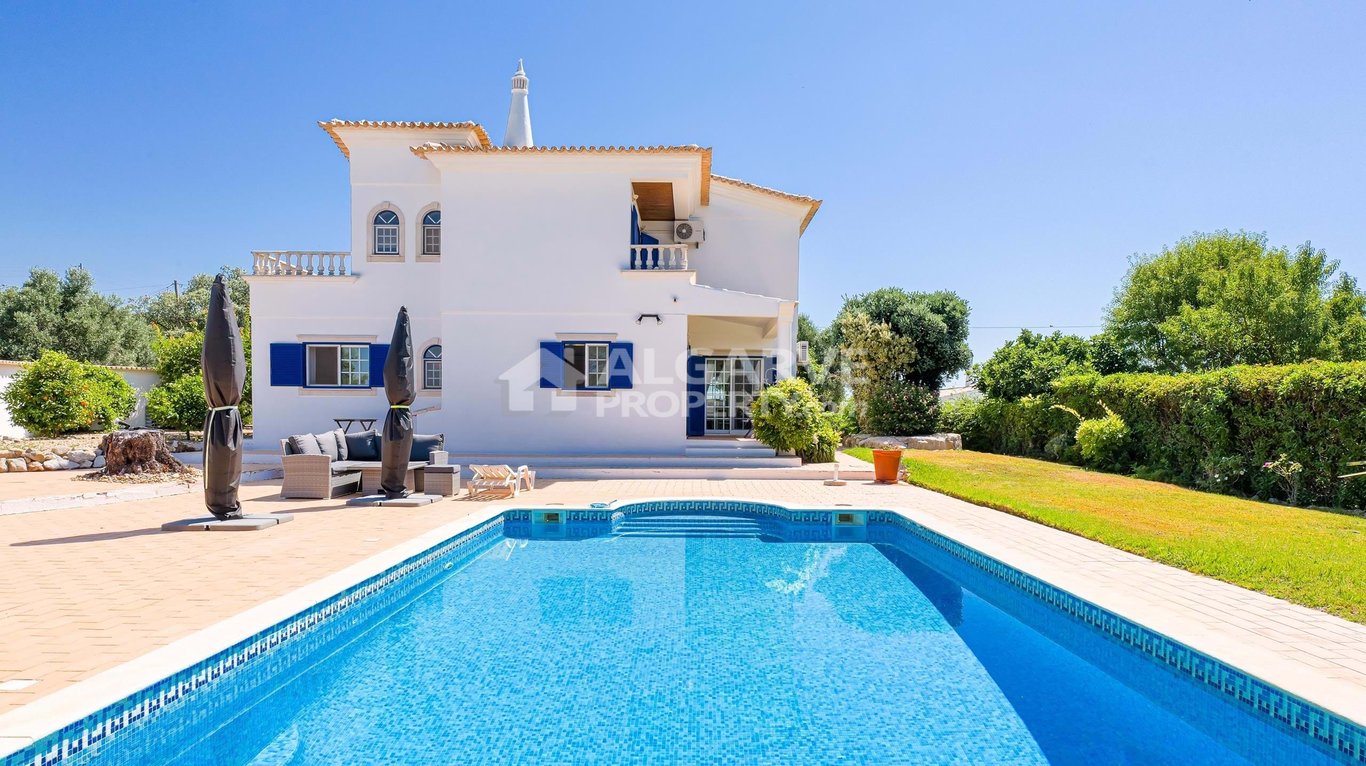 Villa in Loule