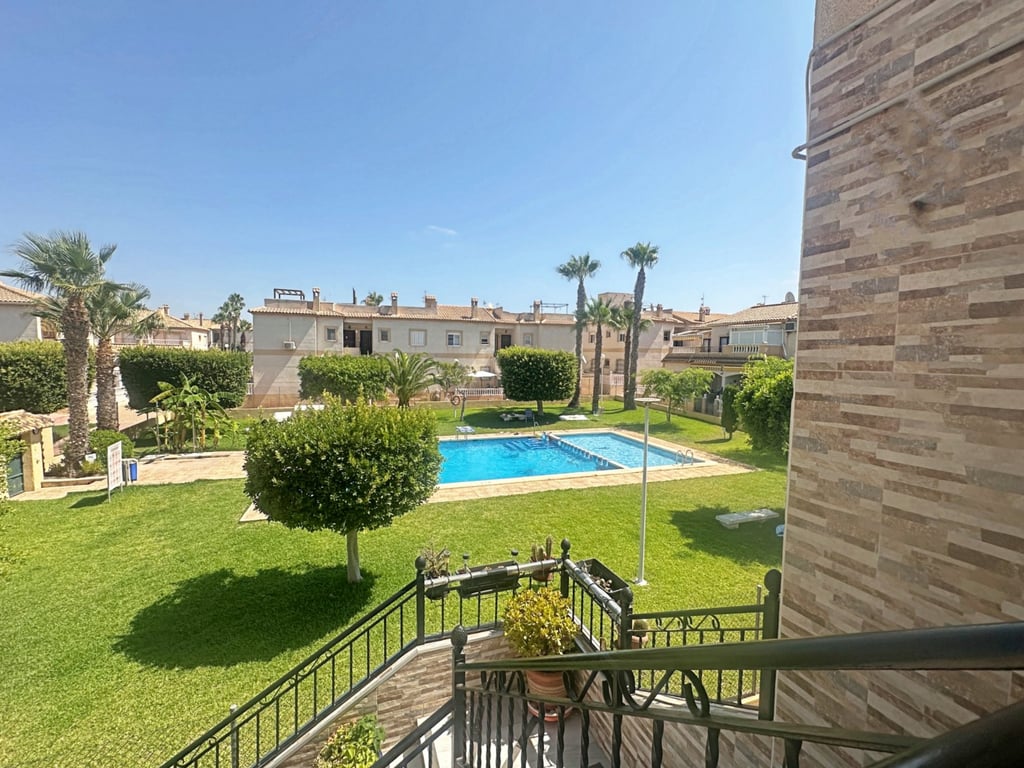 House in Torrevieja - Image 2