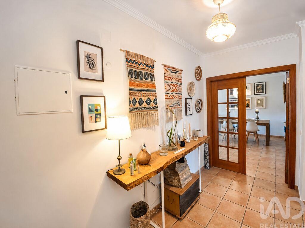 Apartment in Montenegro - Image 3