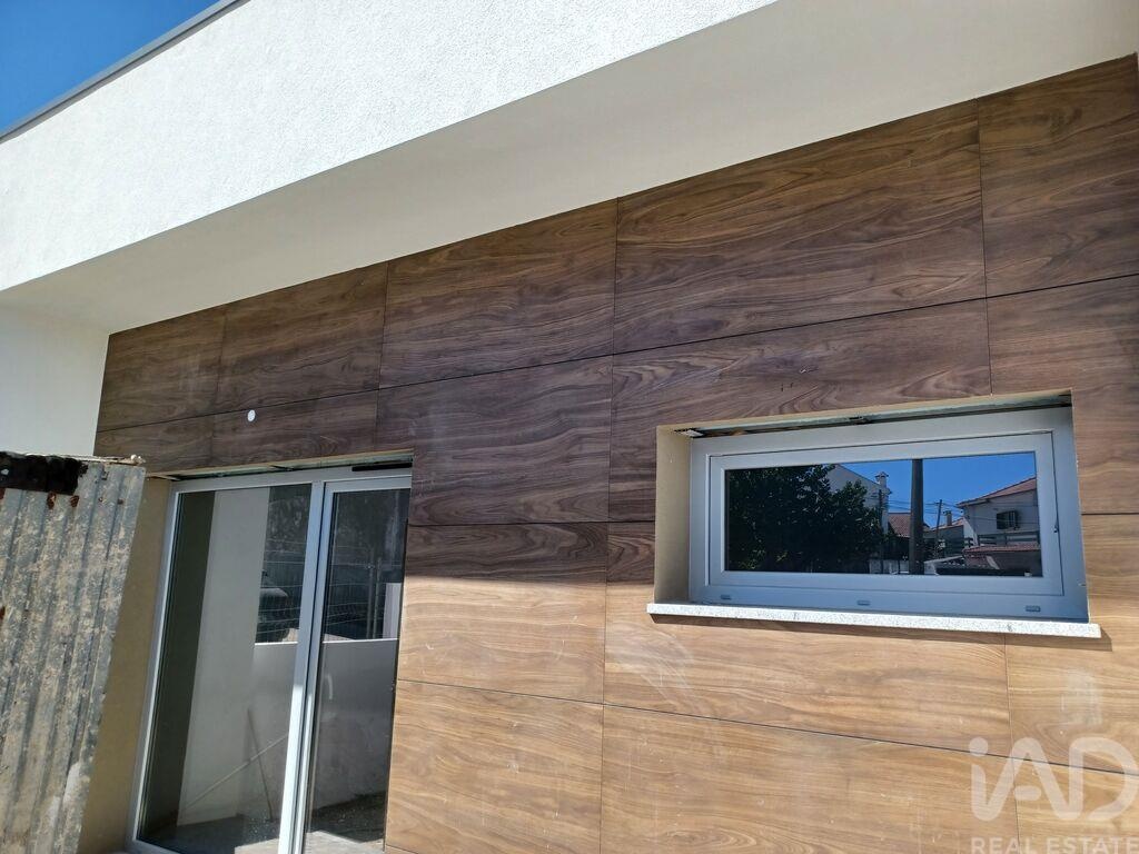 House in Fernao Ferro - Image 3