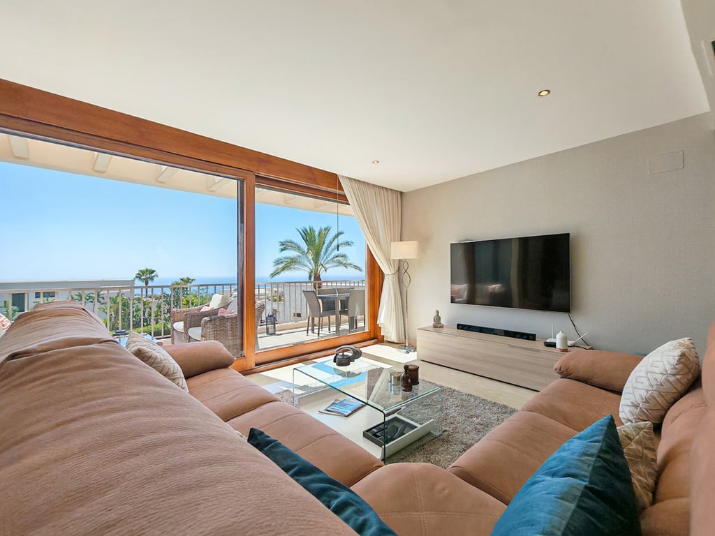 Apartment in Marbella - Image 2