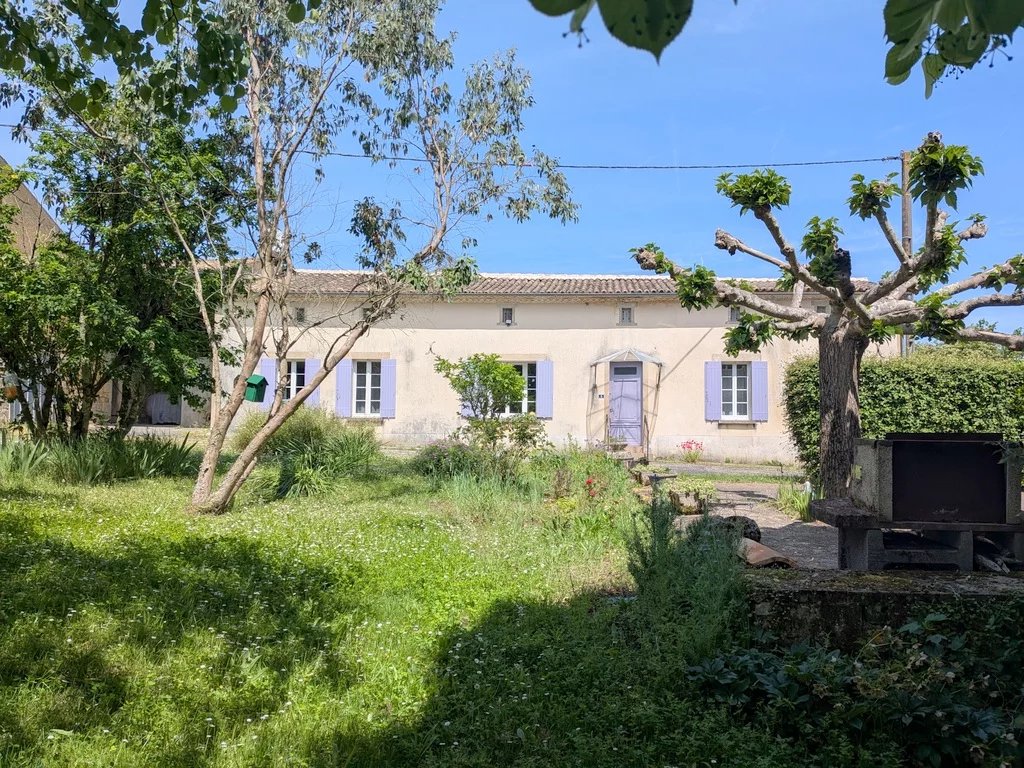 House in Mirambeau