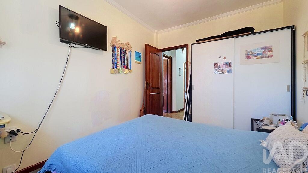 Apartment in Sao Vicente de Pereira Jusa - Image 2