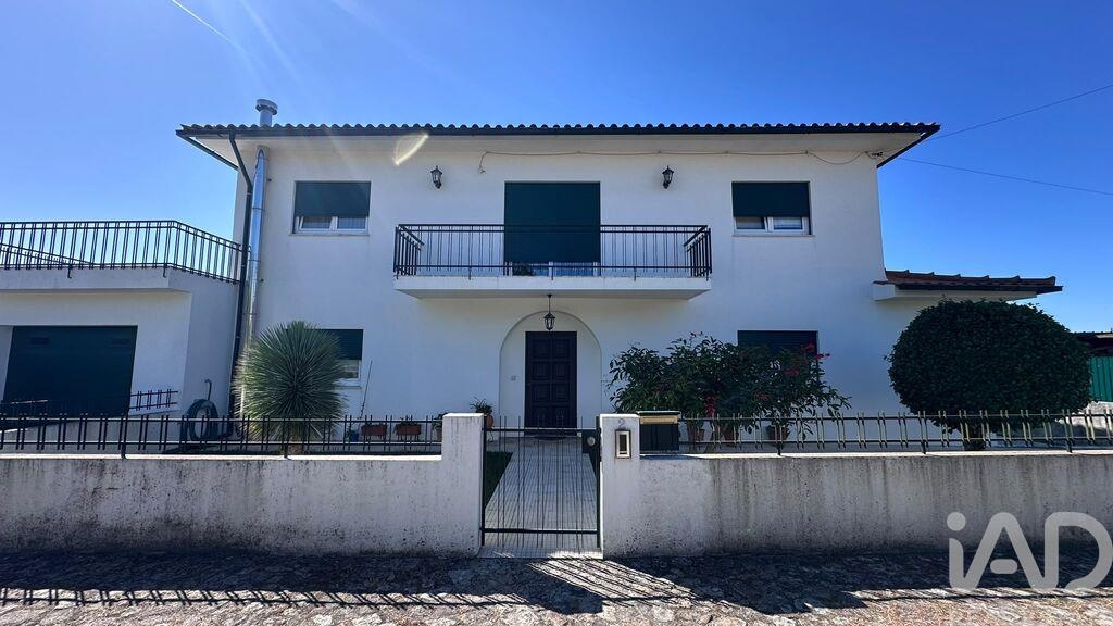 House in Santa Marta de Portuzelo