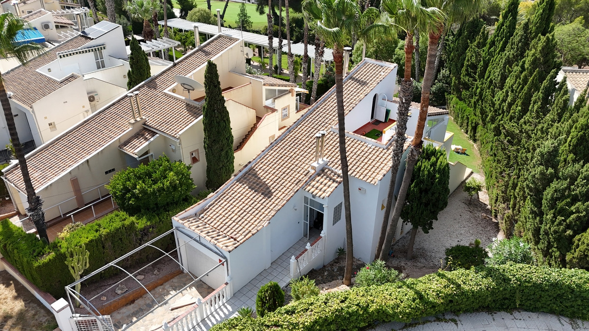 Villa in Villamartin - Image 2