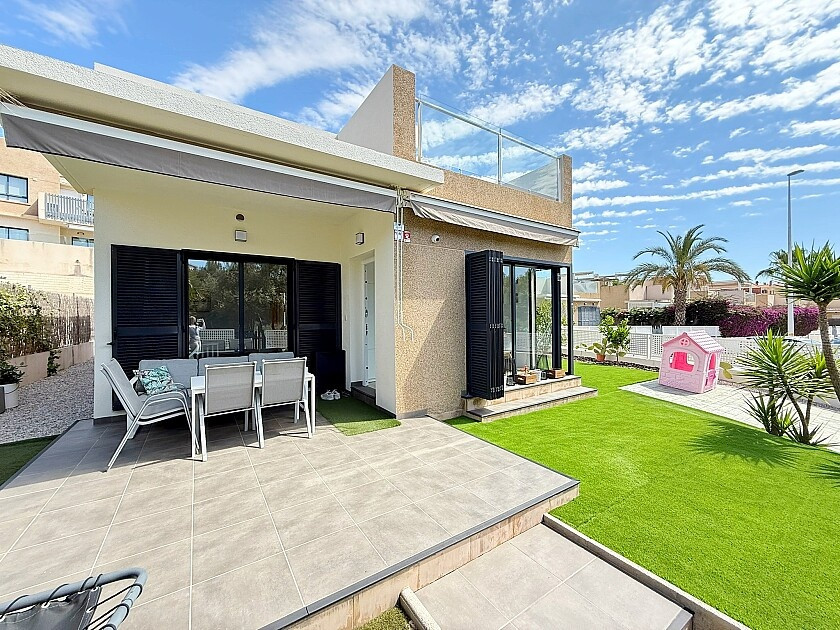 Villa in La Zenia - Image 2
