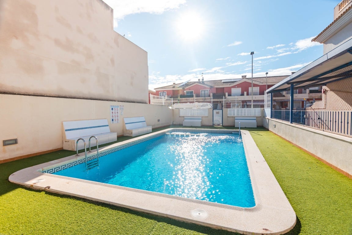 House in Los Alcazares - Image 2
