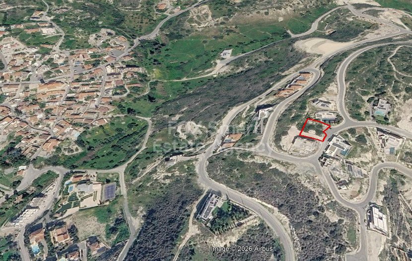 Land in Agios Tychon - Image 2
