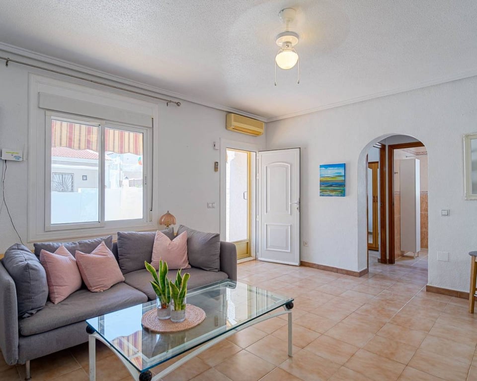 Apartment in Ciudad Quesada - Image 2