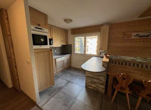 Apartment in Bourg-Saint-Maurice - Image 3