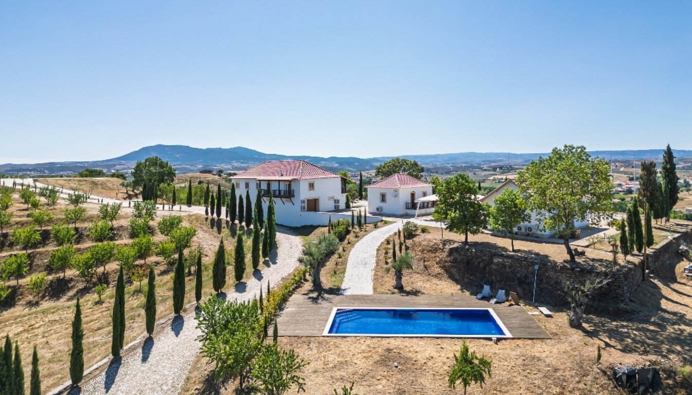 House in Carvalhais