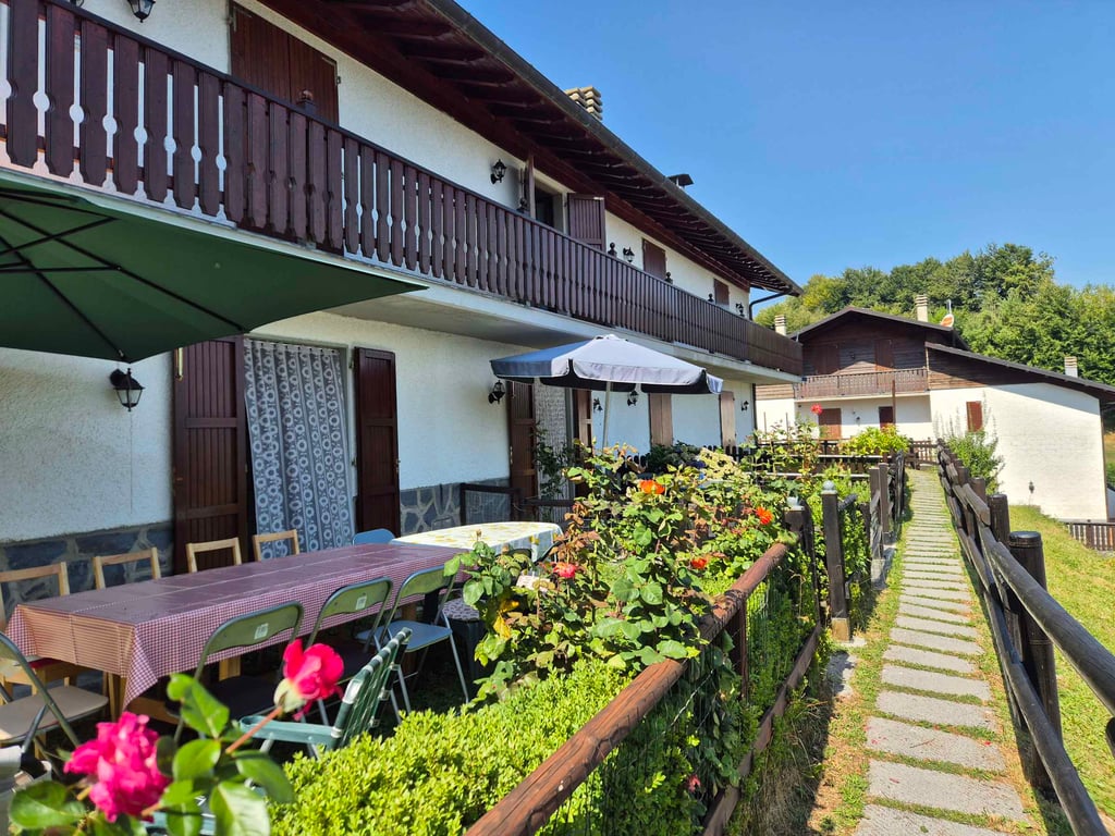 House in Careggine - Image 2