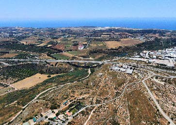 Land in Agia Varvara