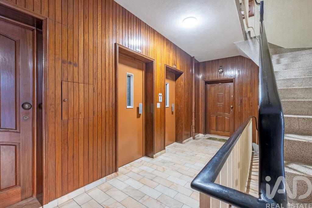 Apartment in Sao Mamede de Infesta - Image 3