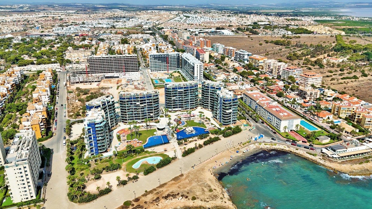 Apartment in Punta Prima - Image 3