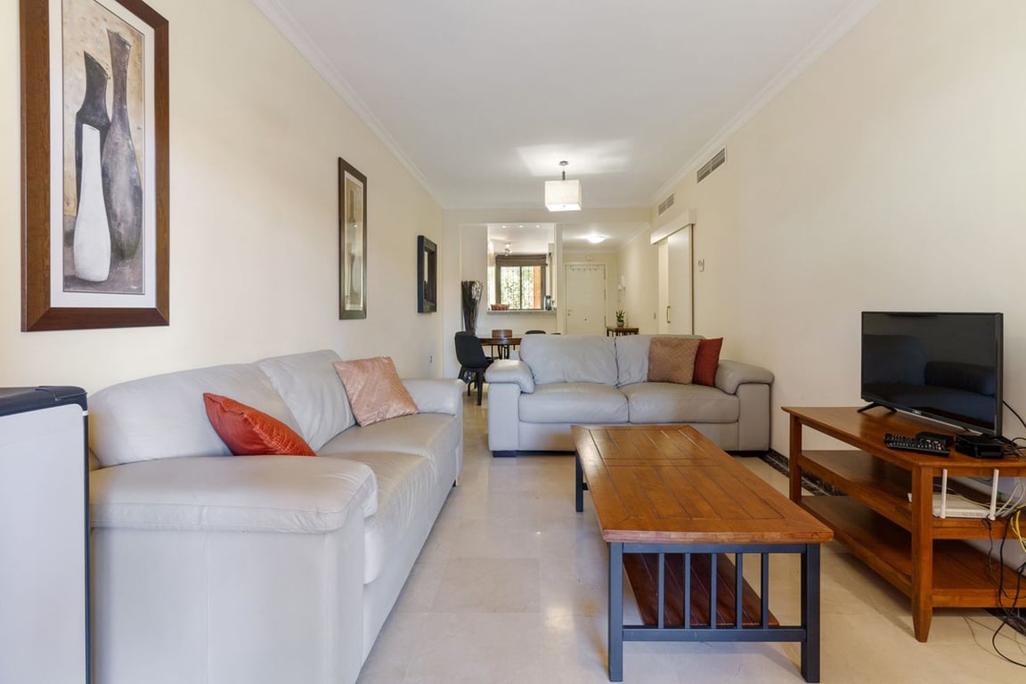 Apartment in La Cala De Mijas - Image 3