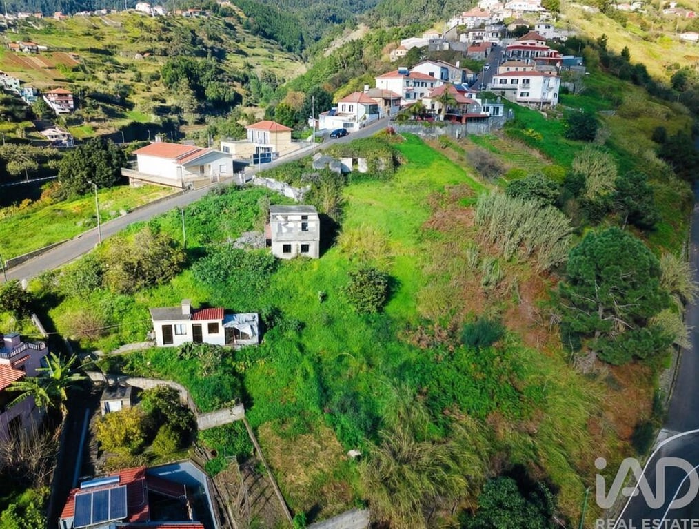 Land in Arco da Calheta