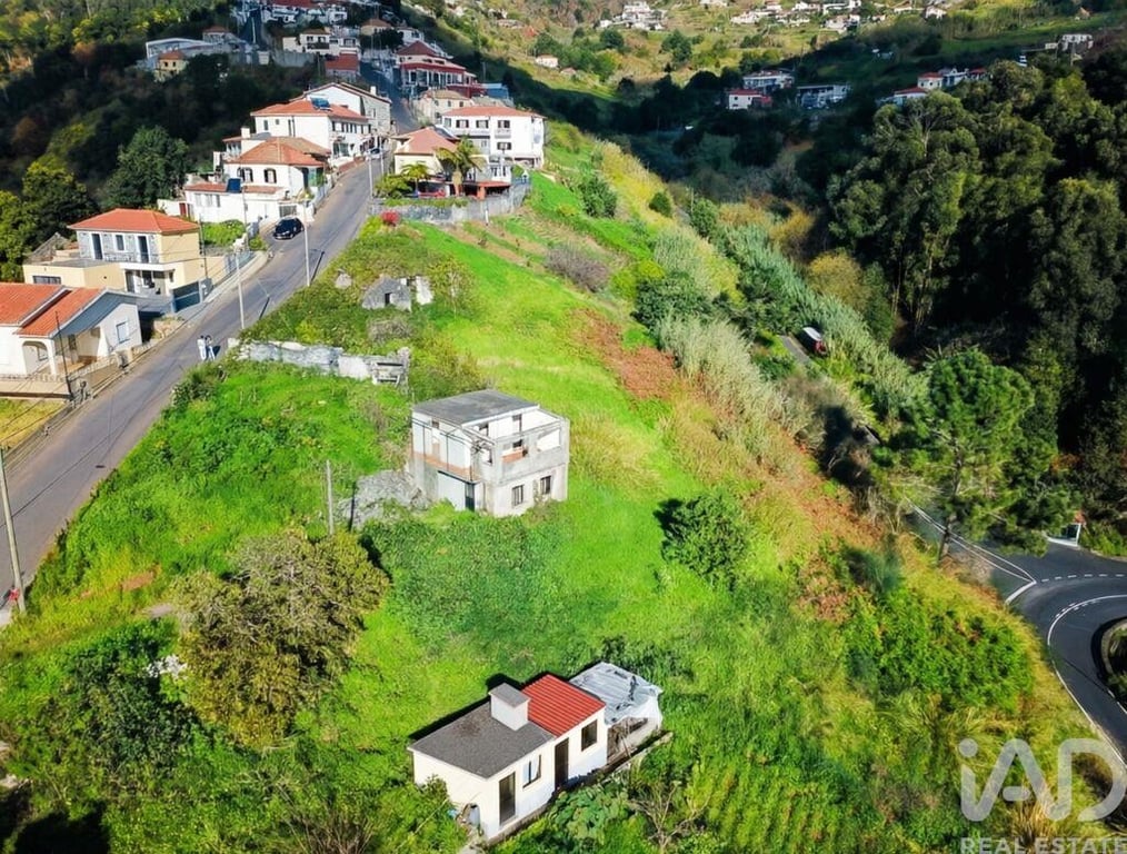 Land in Arco da Calheta - Image 3