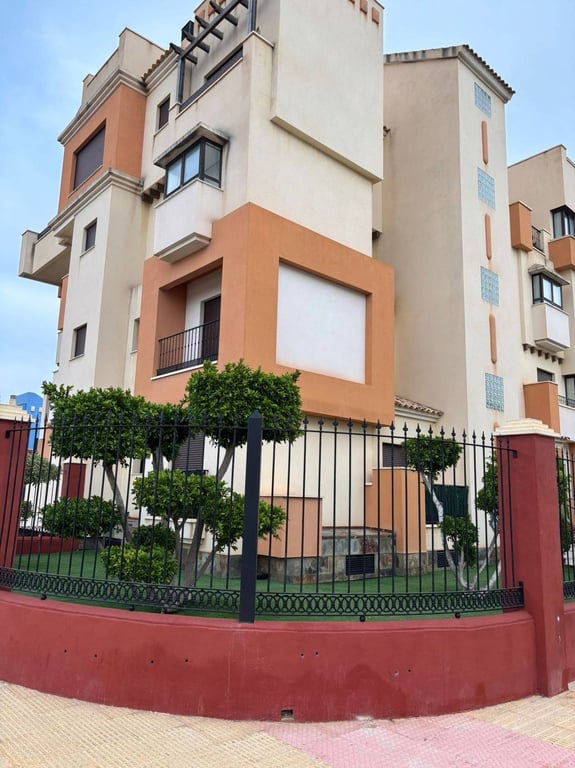 Apartment in Dehesa de Campoamor - Image 2